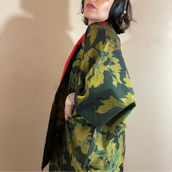 perfect shades of green foliage anoint your limbs with this true antique kimono - Picture 10 of 16